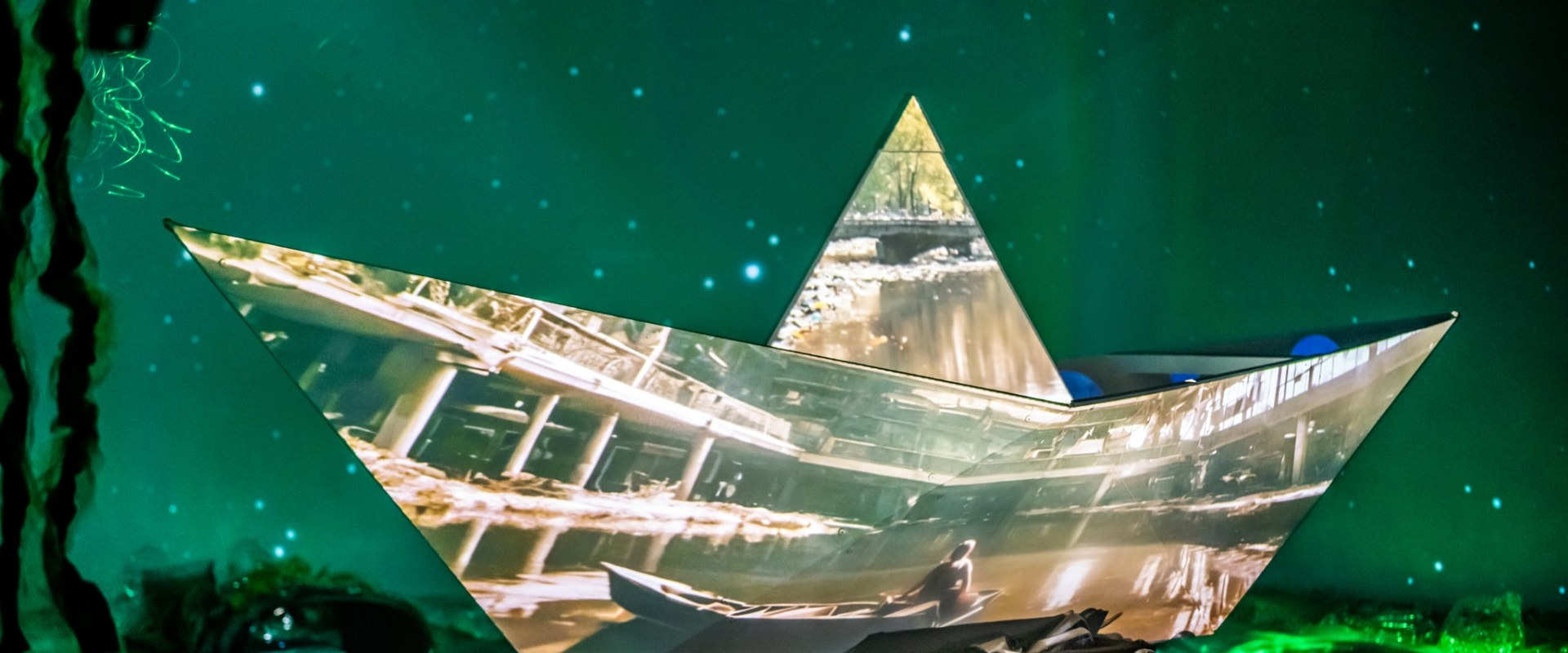 Exploring the Fascinating World of Light Waves